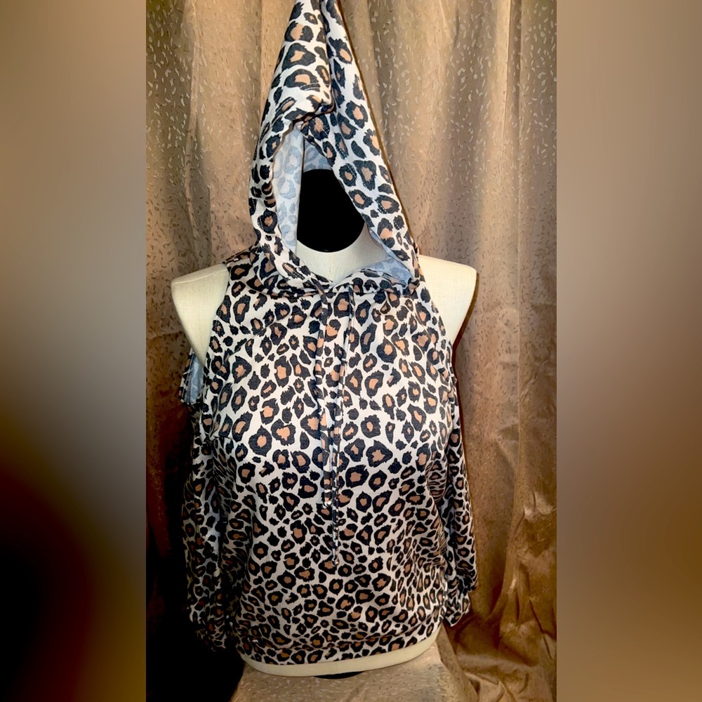 Leopard, cold shoulder, hooded shirt